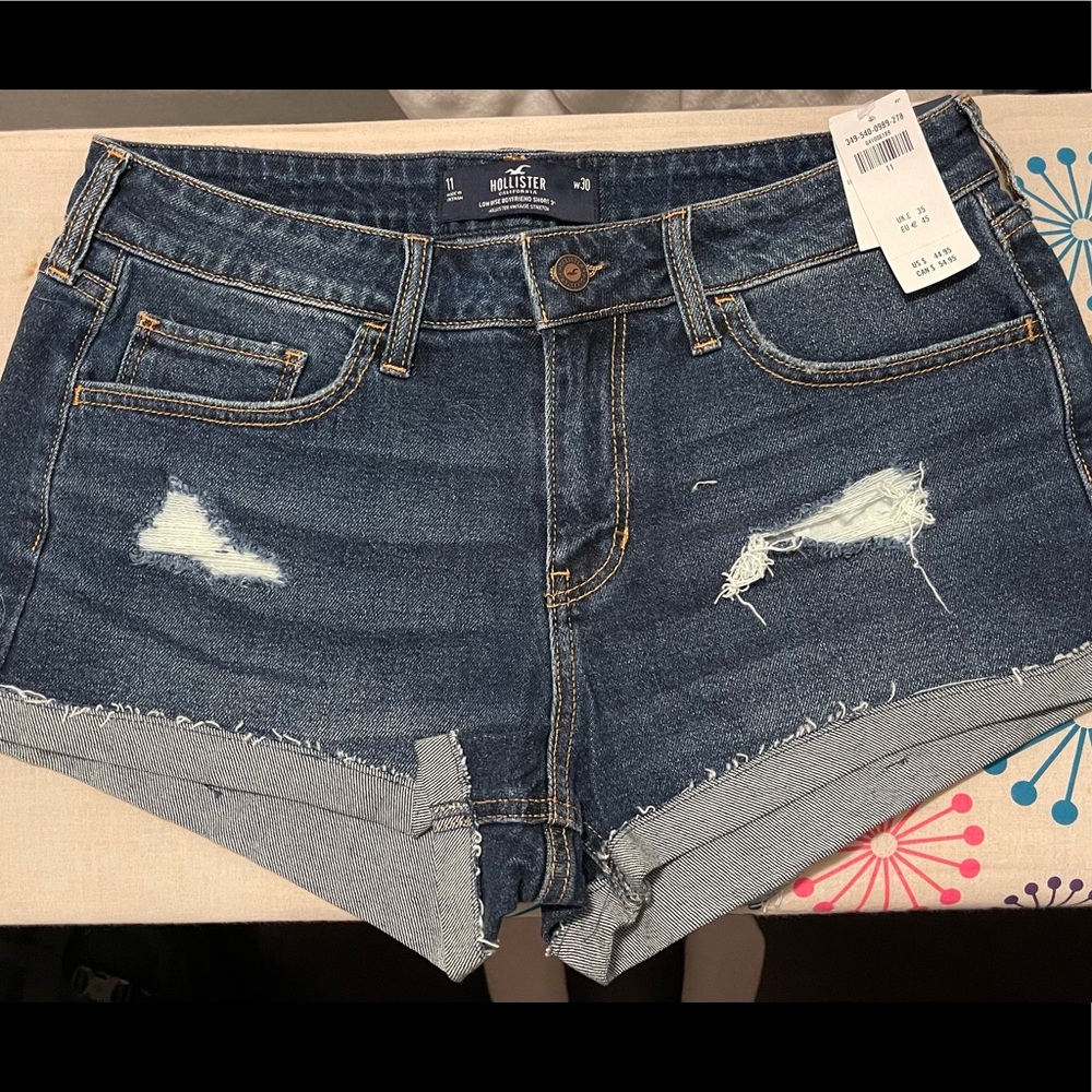 Hollister Low Rise Boyfriend Short 3”